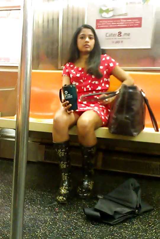 New York Subway Girls Busted and Caught Looking