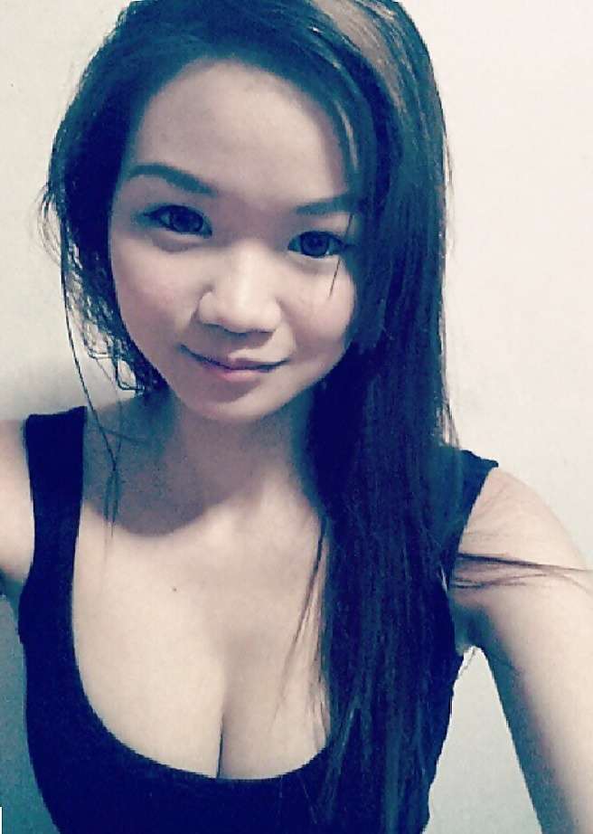 Chinese Busty Singapore Girl