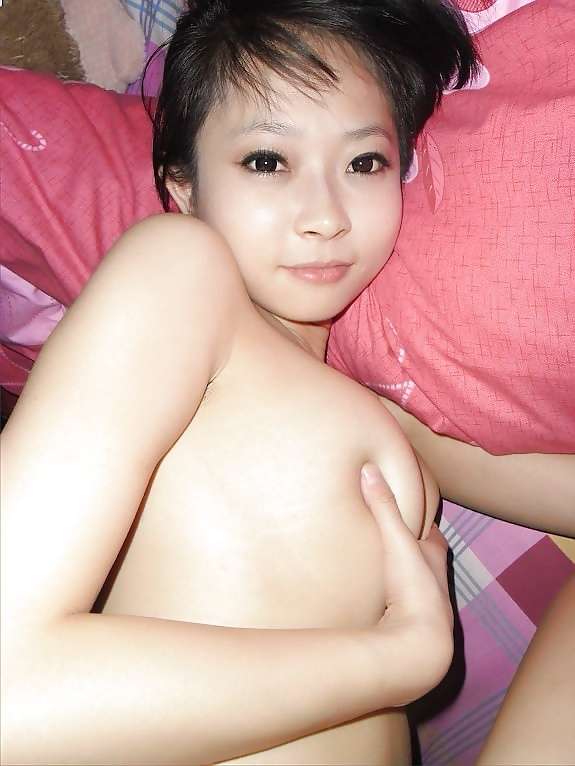 Private Photo's Young Asian Naked Chicks 67 (CHINESE)