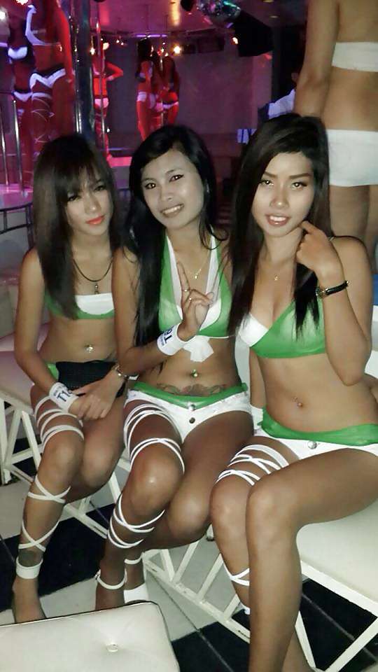 thai lady bar gogo bar massage coyote 3 pattaya thailand